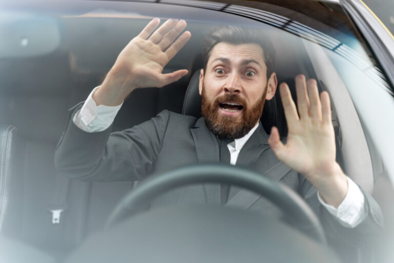 3 Safe-Driving Tips That Minimize the Risk of Windshield Damage